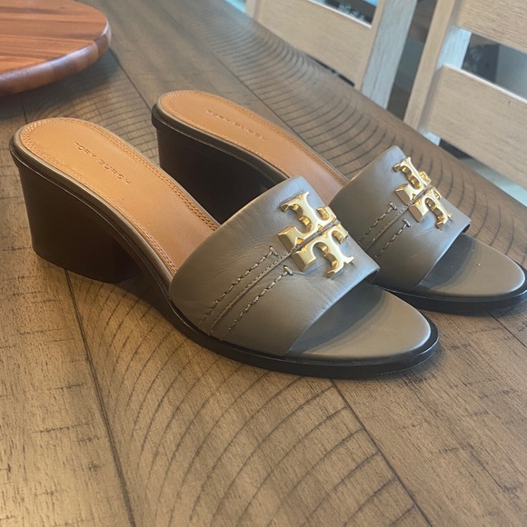 Tory Burch Shoes - Tory Burch Everly Block Heel Leather Sandal 7M